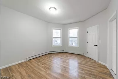 874 S 16th St, Newark, NJ 07108 - Photo 12