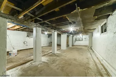 874 S 16th St, Newark, NJ 07108 - Photo 22