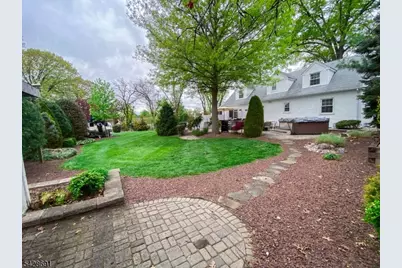 608 E Hendricks Blvd, South Plainfield, NJ 07080 - Photo 44