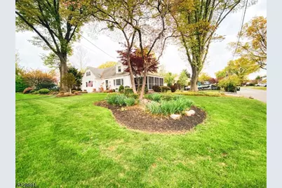 608 E Hendricks Blvd, South Plainfield, NJ 07080 - Photo 4