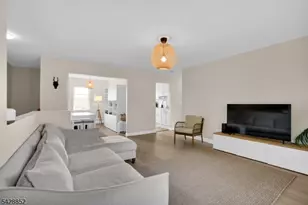 1152 Valley Rd, Wayne, NJ 07470 - Photo 4