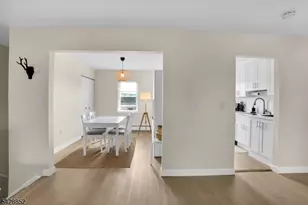 1152 Valley Rd, Wayne, NJ 07470 - Photo 8