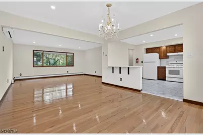 97 Sipp Ave #1, Clifton, NJ 07013 - Photo 8