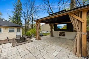 622 Succasunna Rd, Mount Arlington, NJ 07850 - Photo 26