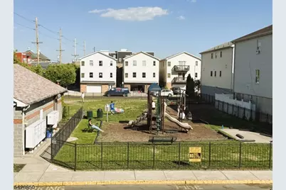 5 Sumo Village Ct #1, Newark, NJ 07114 - Photo 12