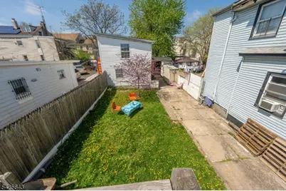 528 Spring St #3, Elizabeth, NJ 07201 - Photo 2