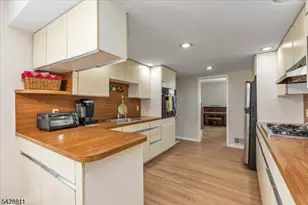 1075 Charles St, Mountainside, NJ 07092 - Photo 12