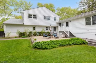1075 Charles St, Mountainside, NJ 07092 - Photo 32