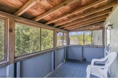 246 4th St, Dunellen, NJ 08812 - Photo 24