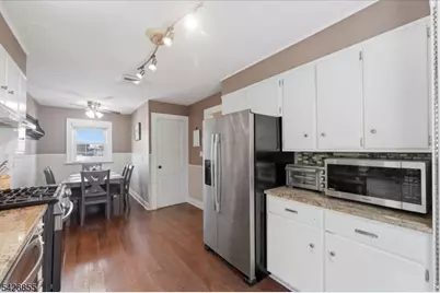 221 Maple Ter, North Plainfield, NJ 07060 - Photo 18