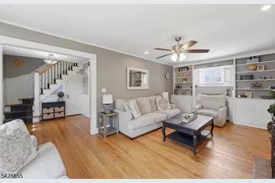 221 Maple Ter, North Plainfield, NJ 07060 - Photo 10