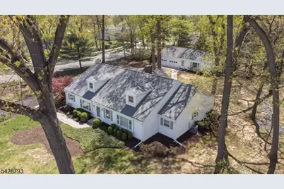 321 Sharon Way #A, Monroe Township, NJ 08831 - Photo 2