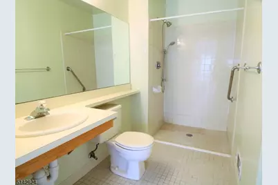 68 Crabapple Ln, Franklin Township, NJ 08823 - Photo 10