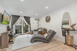 172 Potomac Dr, Bernards Township, NJ 07920 - Photo 14