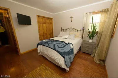 487 Macarthur Ave, Garfield, NJ 07026 - Photo 12