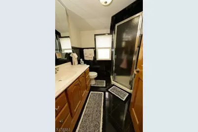 487 Macarthur Ave, Garfield, NJ 07026 - Photo 18