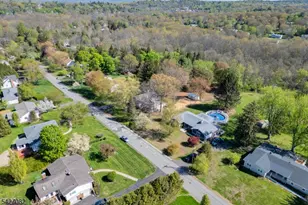 42 Crest Dr, Bernards Township, NJ 07920 - Photo 34