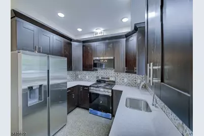 8 Travers Ave, Edison, NJ 08817 - Photo 6