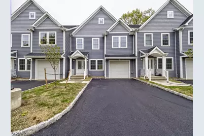 8 Travers Ave, Edison, NJ 08817 - Photo 2