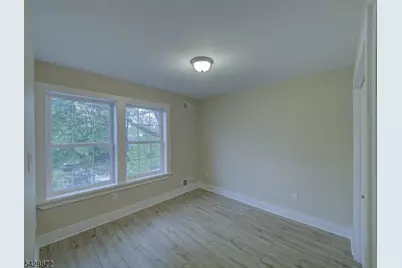 8 Travers Ave, Edison, NJ 08817 - Photo 10