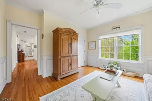 6 Wolfe Run Ct, Washington Township, NJ 07853 - Photo 8