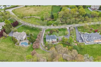 6 Wolfe Run Ct, Washington Township, NJ 07853 - Photo 40
