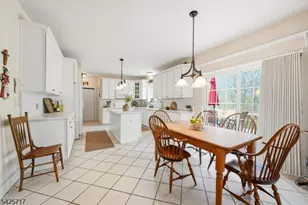 6 Wolfe Run Ct, Washington Township, NJ 07853 - Photo 14