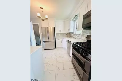 43 Bender Dr, Clifton, NJ 07013 - Photo 18