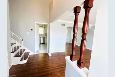 43 Bender Dr, Clifton, NJ 07013 - Photo 4