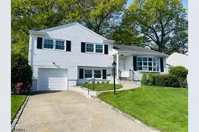 43 Bender Dr, Clifton, NJ 07013 - Photo 2