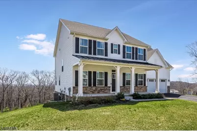 37 Esposito Ln, Roxbury Township, NJ 07850 - Photo 2