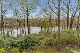 351 E Lakeshore Dr, Vernon, NJ 07422 - Photo 4
