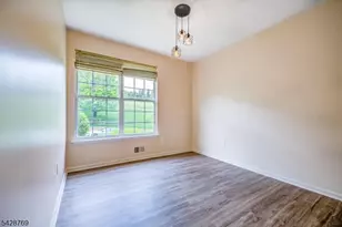 60 Brock Ln, Mount Olive, NJ 07840 - Photo 8