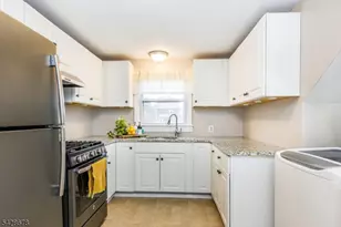 76 Personette Ave, Verona, NJ 07044 - Photo 4