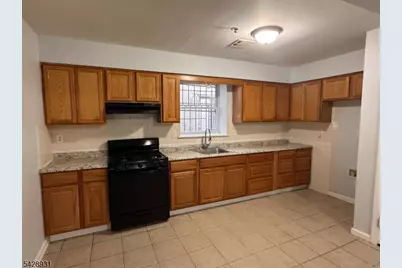 807 S 14th St, Newark, NJ 07108 - Photo 2