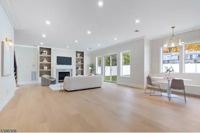 333 Harrison St, Paramus, NJ 07652 - Photo 14