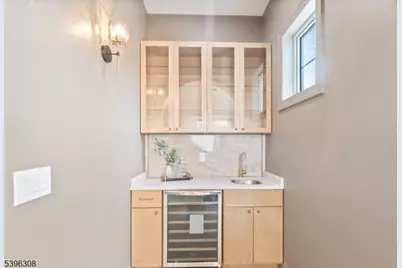 333 Harrison St, Paramus, NJ 07652 - Photo 10