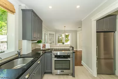 19 Carolin Rd, Montclair, NJ 07043 - Photo 18