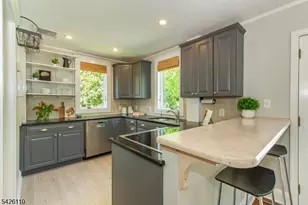 19 Carolin Rd, Montclair, NJ 07043 - Photo 18