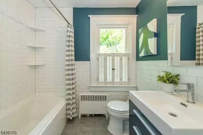 19 Carolin Rd, Montclair, NJ 07043 - Photo 24