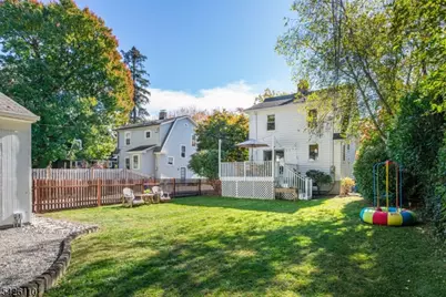 19 Carolin Rd, Montclair, NJ 07043 - Photo 32