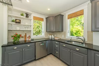 19 Carolin Rd, Montclair, NJ 07043 - Photo 16