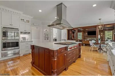 82 Woodman Ln, Bernards Township, NJ 07920 - Photo 20