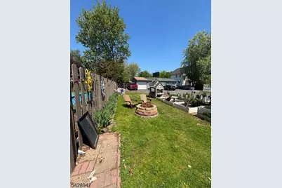 511 E 2nd St, Bound Brook, NJ 08805 - Photo 10
