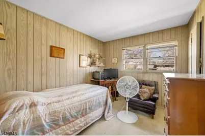 204 Tryon Pl, Paramus, NJ 07652 - Photo 28