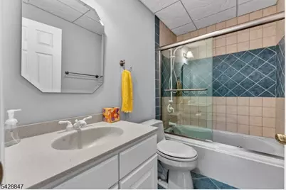 1393 Mallard Dr, Bridgewater, NJ 08836 - Photo 34