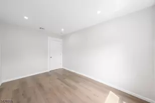 55 Kenmore Ave, Newark, NJ 07106 - Photo 6