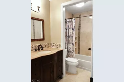 111 Autumn Ridge Rd, Bedminster Township, NJ 07921 - Photo 10