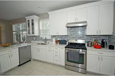 38 Honeyman Rd, Bernards Township, NJ 07920 - Photo 10