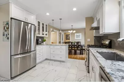 85 Irving Ave, Livingston, NJ 07039 - Photo 10